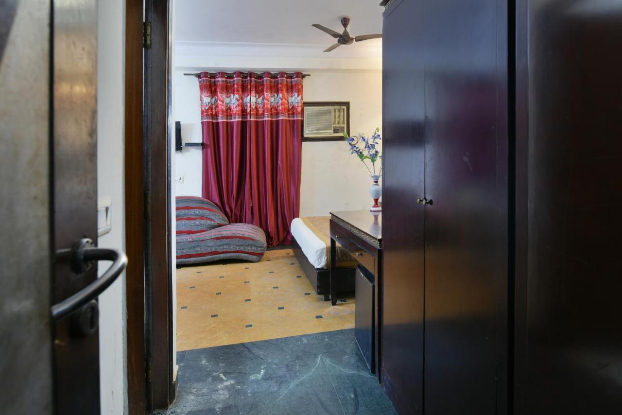 Hotel I Stay & Revels Near New Delhi Railway Station- By Ap Singh Hotels Kültér fotó