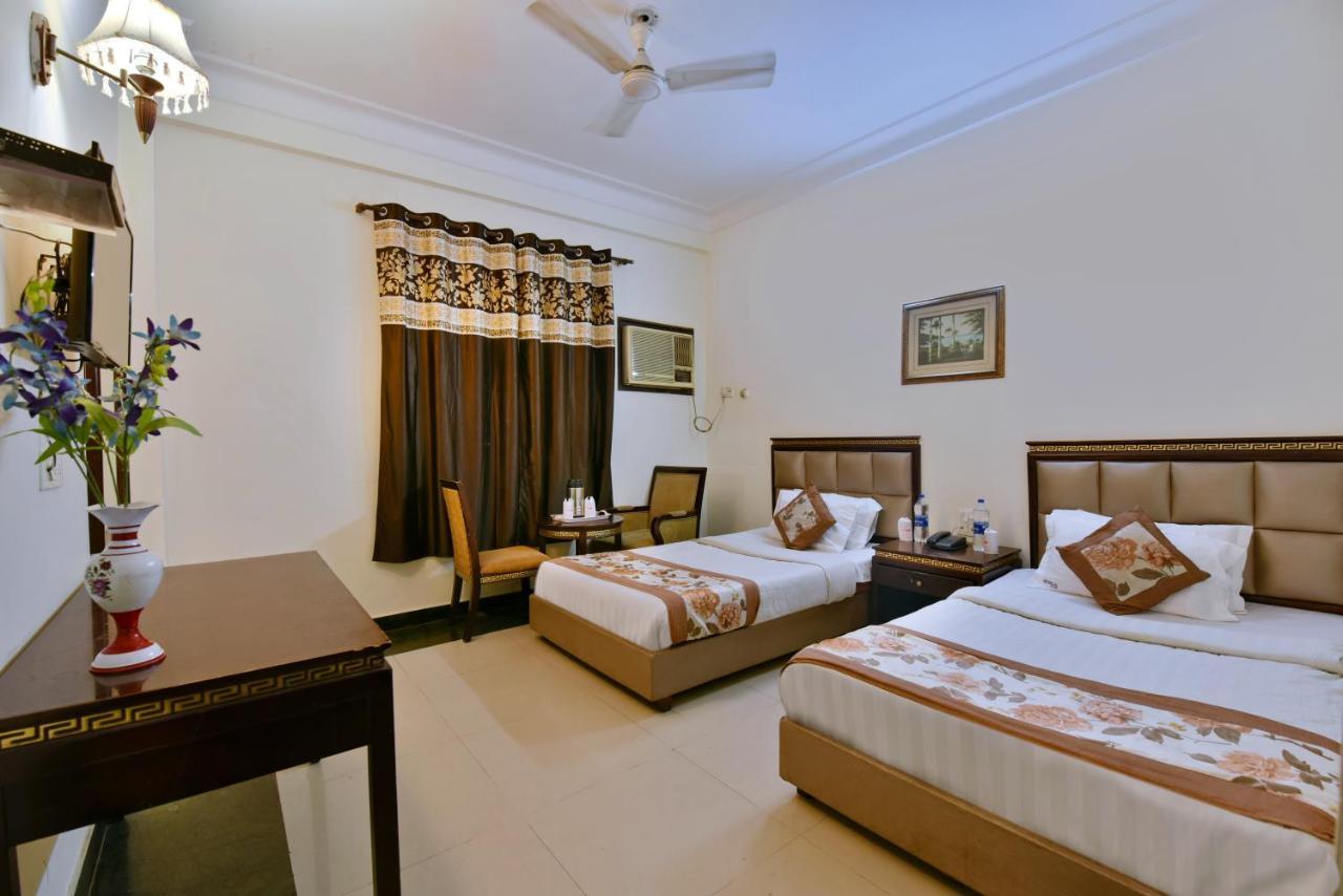 Hotel I Stay & Revels Near New Delhi Railway Station- By Ap Singh Hotels Kültér fotó