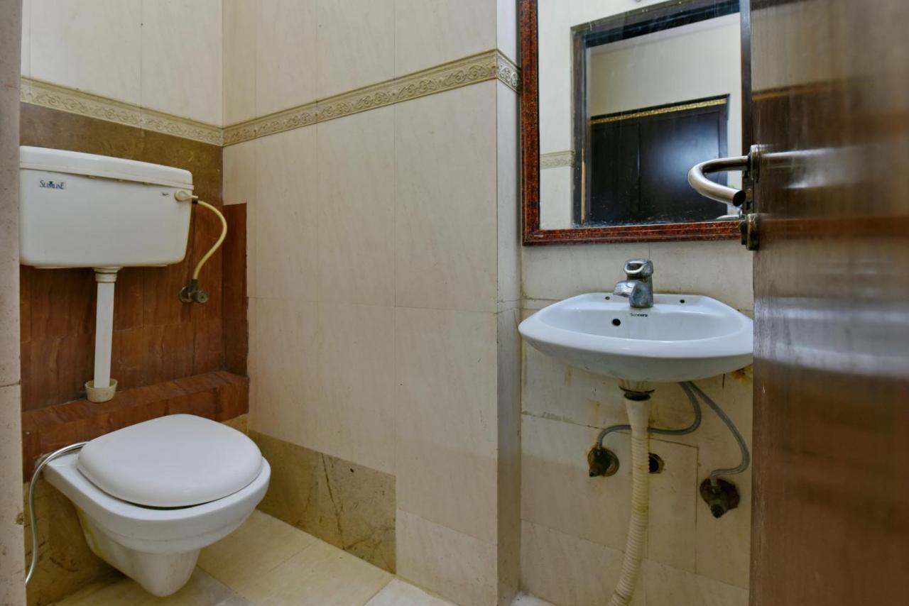 Hotel I Stay & Revels Near New Delhi Railway Station- By Ap Singh Hotels Kültér fotó