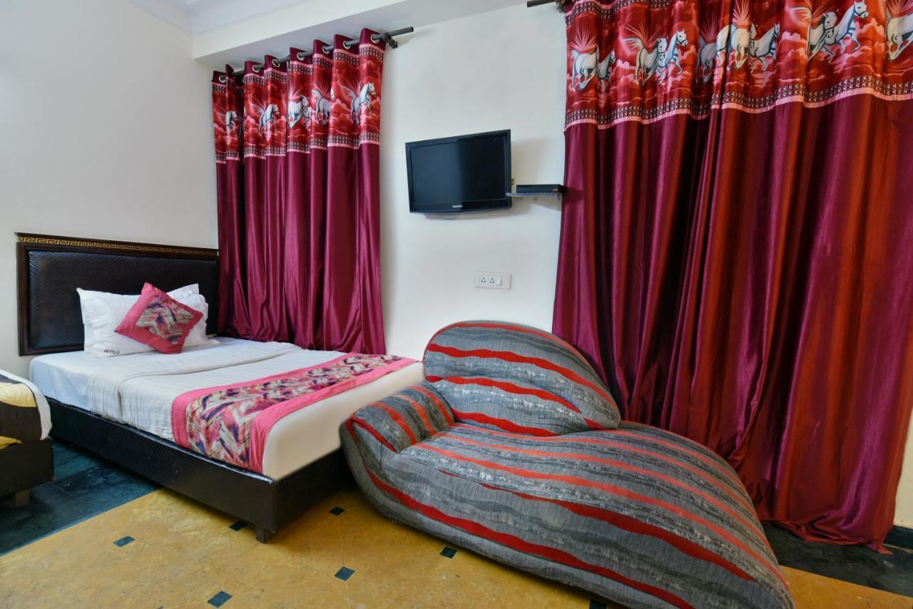 Hotel I Stay & Revels Near New Delhi Railway Station- By Ap Singh Hotels Kültér fotó